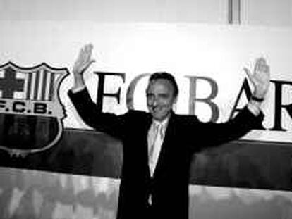 BDIGITAL - (23/Jul/2000) - Color - Joan Gaspart gana las elecciones a presidente del F.C. Barcelona - Foto : TEJEDERAS