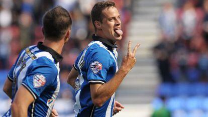 Oriol Riera, tras marcar con el Wigan.