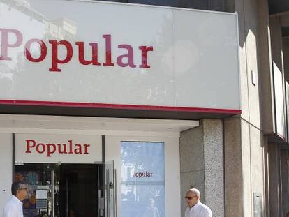 Una oficina de Banco Popular antes de su compra por Banco Santander