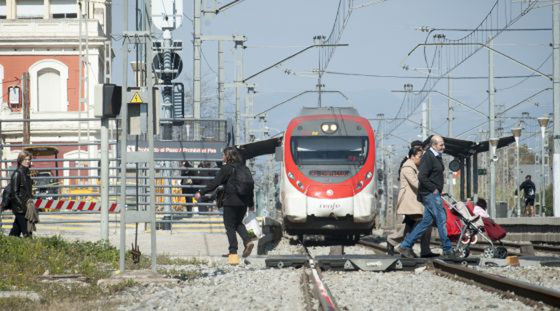 Montcada I Reixac Soterrament De Les Vies De La Línia R2 En Construcció Page 8 0543