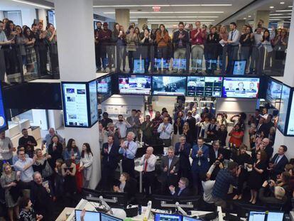 Periodistas de 'The Washington Post' celebran el premio Pulitzer, el 16 de abril de 2018.