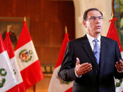 El presidente peruano, Martín Vizcarra, se dirige a la nación a principios de abril. 