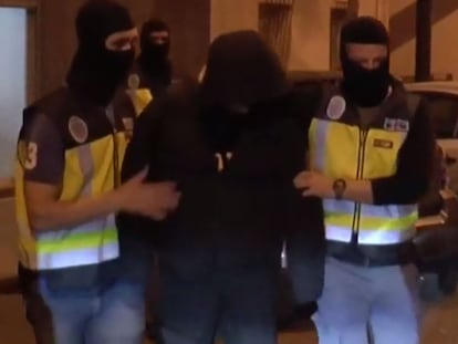 José Luis Huertas, alias 'Alcasec', durante su detención, en una imagen facilitada por la Policía Nacional.