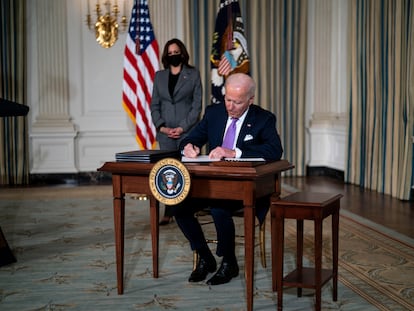 El presidente de EE UU, Joe Biden, junto a la vicepresidenta, Kamala Harris, en la Casa Blanca.