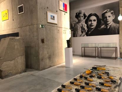爱德华多·阿罗约 (Eduardo Arroyo) 在 La Térmica 文化设施（位于旧 Endesa 生产工厂）举办的展览。