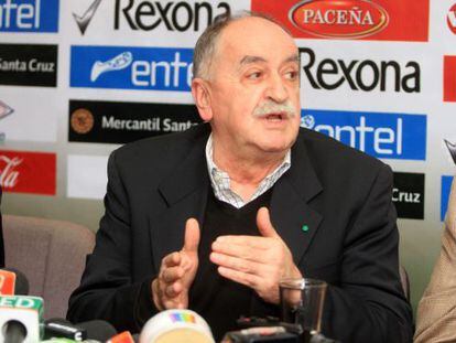 Xabier Azkargorta, en la rueda de prensa de su presentación como nuevo seleccionador de Bolivia.