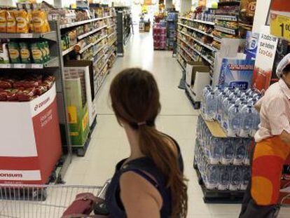 Aspecto de un supermercado Consum de Valencia. 