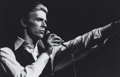 David Bowie, durante un concierto.