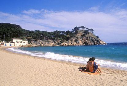 Playa del Castell, en Palamón (Girona).