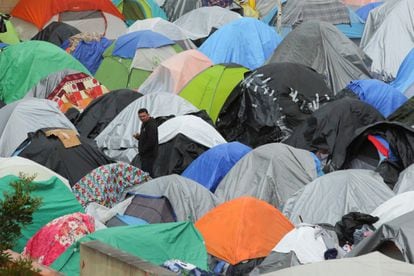 Campamento de migrantes que esperan su oportunidad para entrar en Estados Unidos en El Chaparral, Tijuana, el 23 de marzo.