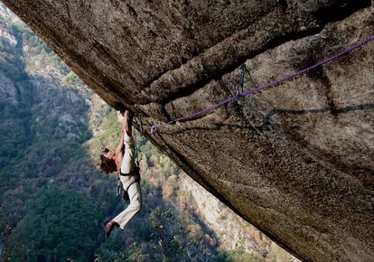Didier Berthod, en 2003, en la fisura Greenspit, en el Valle del Orco (Italia).