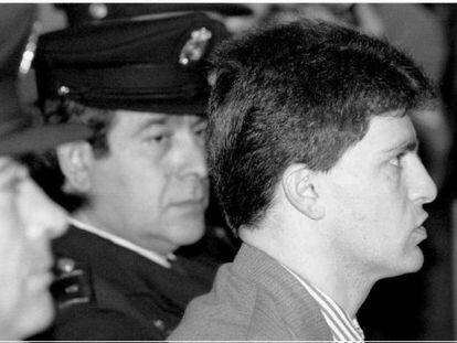Manuel Gonz&aacute;lez, el loco del ch&aacute;ndal, durante su juicio en 1997. 