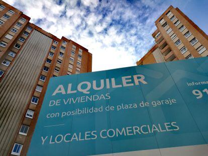 Anuncio de viviendas y locales en alquiler en Madrid.