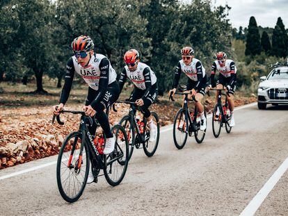 El ciclista esloveno Tadej Pogacar en un entrenamiento con el UAE Team Emirates.