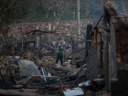 Inmuebles reventados por la explosión del almacén clandestino de Paramos.