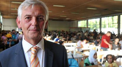 El exresponsable de la oficina alemana de refugiados, Manfred Schmidt, en agosto en un centro de asilados en Ellwangen.
