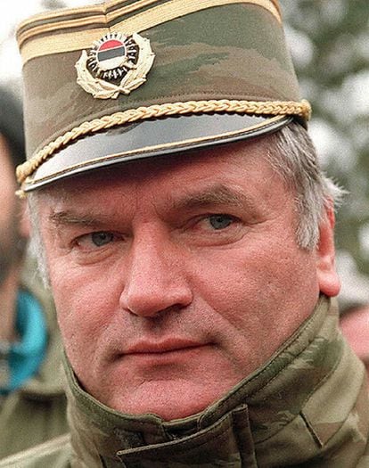 El ex general serbobosnio acusado de genocidio, Ratko Mladic.