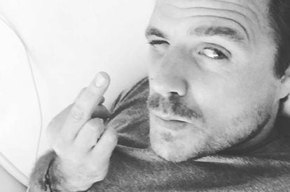 El cantante madrileño Dani Martín ha compartido varias peinetas a través de su Instagram, siempre al filo de la provocación.