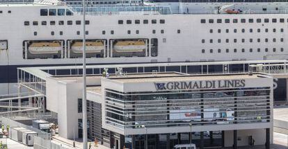 La terminal del Grupo Grimaldi en el puerto de Barcelona.