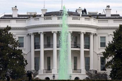 Membres del Servei Secret sobre la teulada de la Casa Blanca.