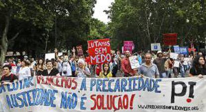 Imagen de archivo de la manivestación contra las políticas de austeridad y precariedad laboral, celebrada en mayo pasado en Lisboa (Portugal). EFE/Archivo