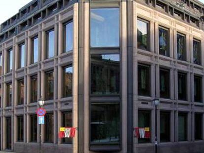 Sede del Banco de Noruega que gestiona el Norges Bank en Oslo.