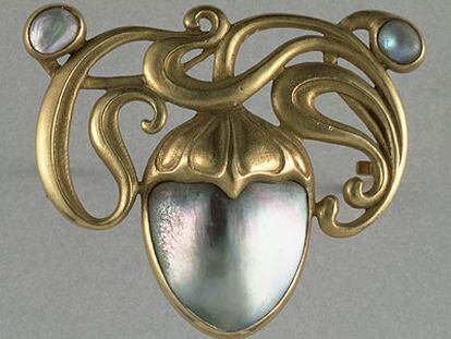Broche de Edward Colonna, del Museo de Artes Decorativas de París.