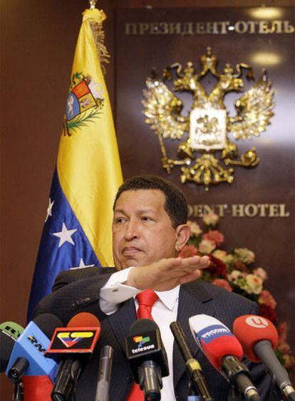 El presidente venezolano, Hugo Chávez, durante una rueda de prensa en una fotografía de archivo.
