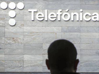 Los sindicatos de Telefónica España barajan pedir una subida del 10% por el IPC