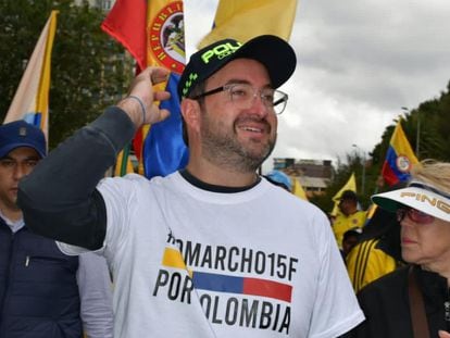 El senador Ciro Ramírez, del Centro Democrático, durante una protesta en Bogotá, en una imagen de sus redes sociales.