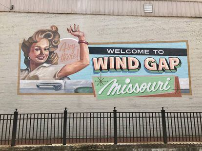 Mural de Wind Gap pintado en Barnesville para la serie y que el pueblo ha mantenido.