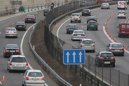 La A-6 habilitó un carril de salida cerca de Madrid para hacer más fluido el tráfico hacia la capital.