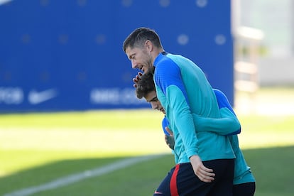 Robert Lewandowski podrá jugar contra el Espanyol tras recibir la cautelar