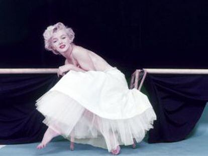 La actriz Marilyn Monroe fotografiada por Milton H. Greene, entre 1953 y 1957.