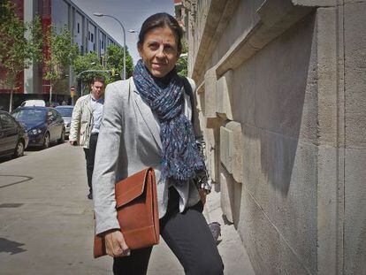 Anna Vidal, a su llegada a los juzgados para declarar como testigo, en mayo de 2013.