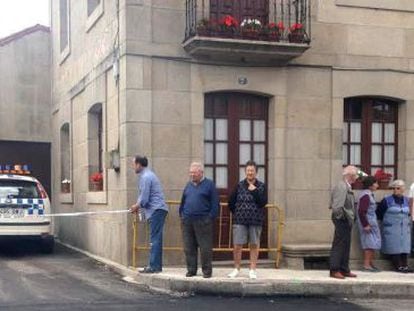 El lugar donde se ha producido el crimen este viernes en Mora&ntilde;a (Pontevedra). 