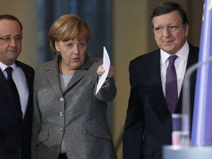 La canciller alemana, Angela Merkel, y el presidente franc&eacute;s, Fran&ccedil;ois Hollande, participan en una conferencia de prensa en Berl&iacute;n el pasado marzo. 