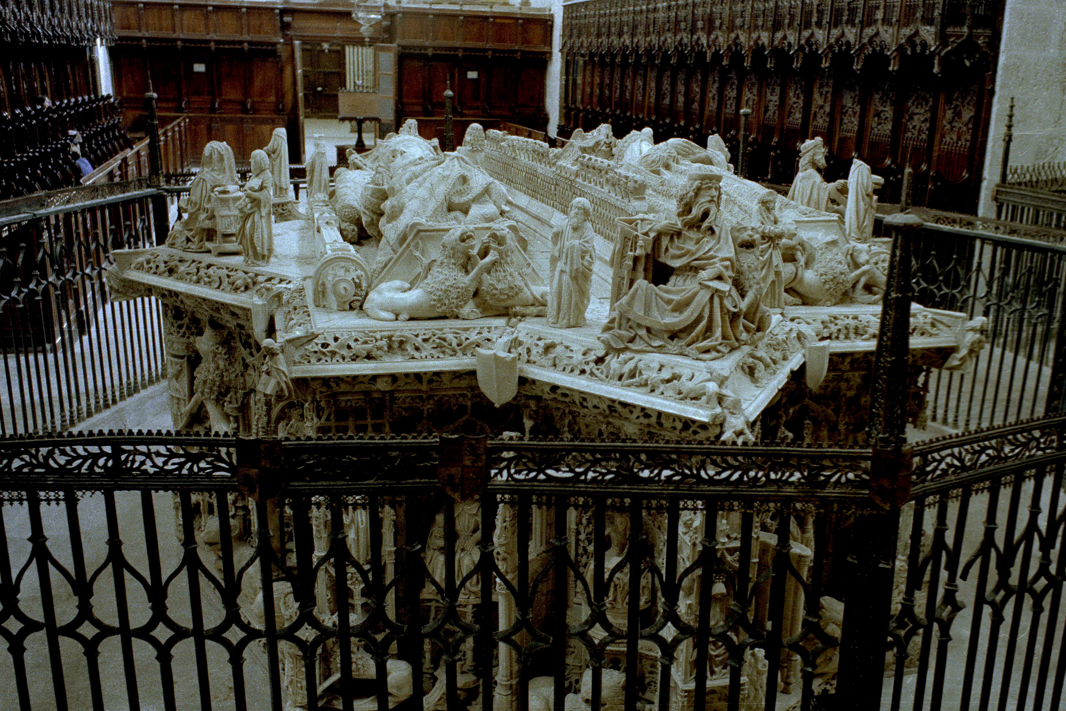 Sepulcro de Juan II e Isabel de Portugal, en la Cartuja de Miraflores.