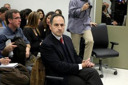 Pedro Varela, durant el judici per difusió d'idees genocides celebrat el 2010.