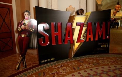 En 2011, uno de los superhéroes más icónicos, Shazam, cambió su nombre al de Pedro Peña, un adolescente con sobrepeso de ascendencia mexicana, quien al decir ¡Shazam! se convierte en la versión adulta y con superpoderes de sí mismo.