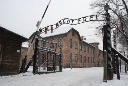 Entrada del campo de concentración de Auschwitz.  