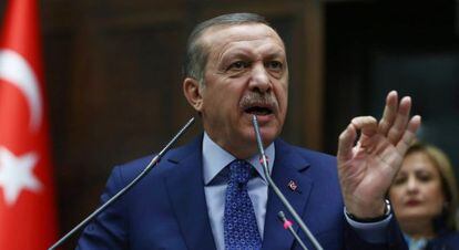 El primer ministro turco, Recep Tayyip Erdogan, en el parlamento turco.