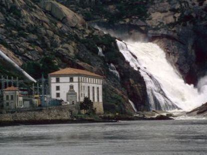La cascada de Ézaro en el río Xallas.