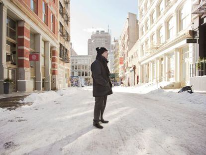 Ferran Adri&agrave;, en una calle nevada de Nueva York.