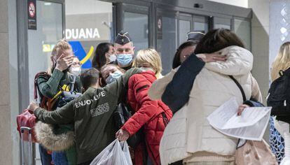 Llegada de refugiados ucranianos a Valencia, este sábado.