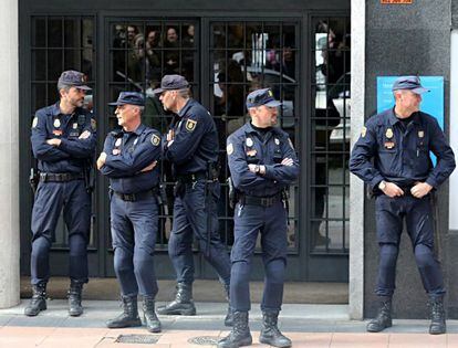 Registro en el domicilio de Rodrigo Rato.