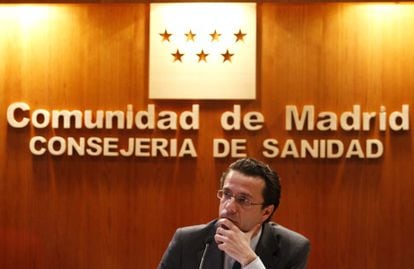 El consejero de Sanidad, Javier Fernández-Lasquetty, durante la rueda de prensa.