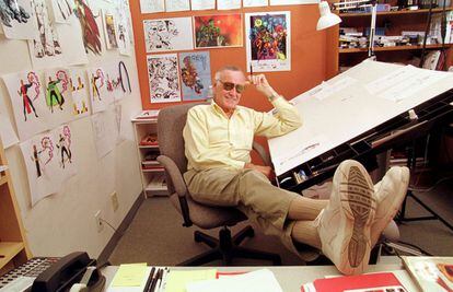 Stan Lee, en su estudio de Los Ángeles