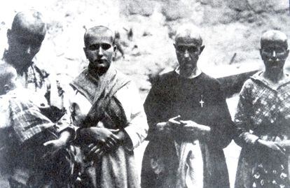 Un groupe de femmes s'est rasé la tête parce qu'elles appartenaient à des républicains en 1936 à Oropesa (Tolède).