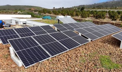 Planta doméstica de 6 kW en Canarias. UNEF